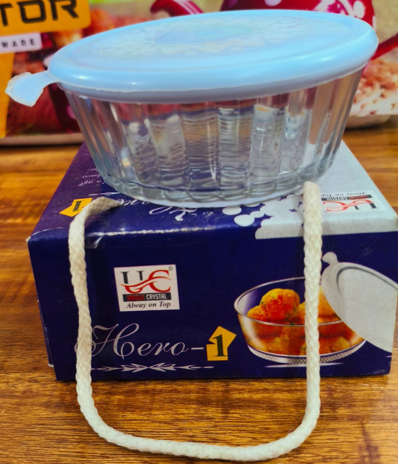 hero 1 glass bowl with lid