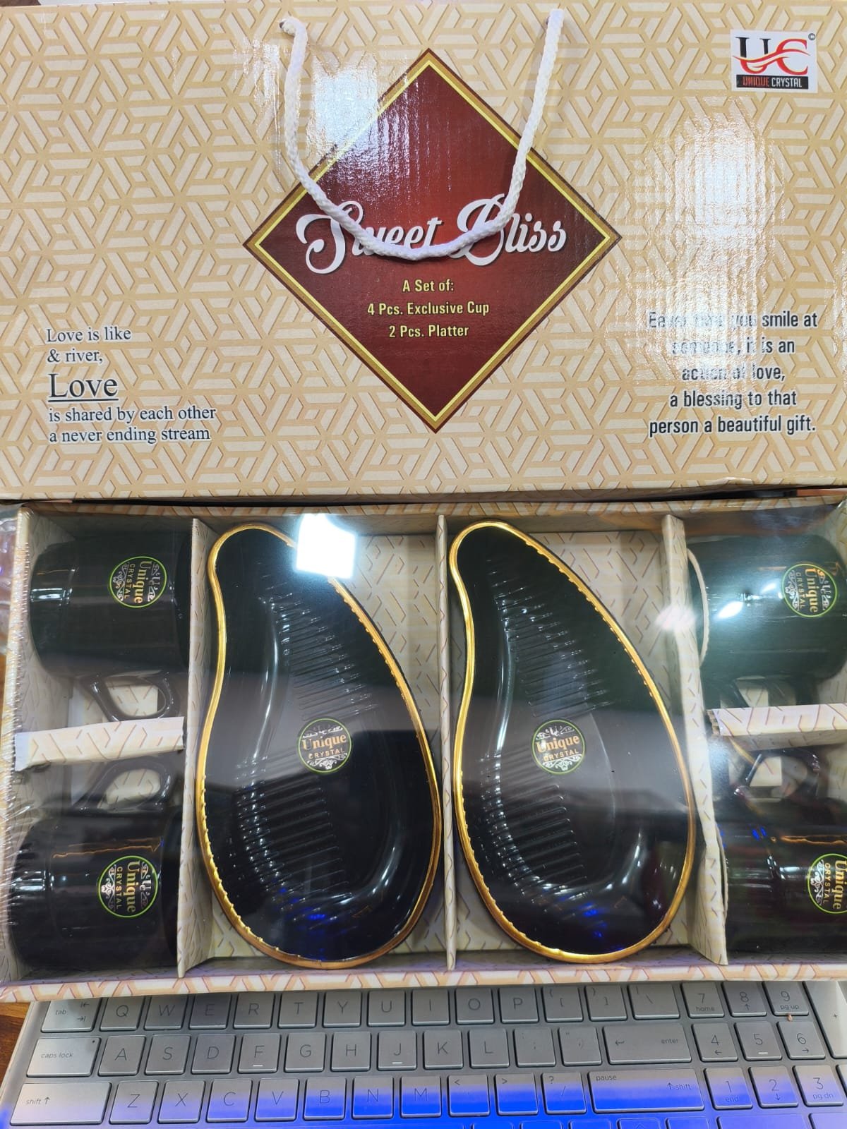 sweet bliss gift set (black with golden border)